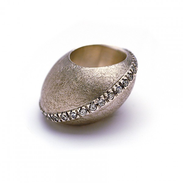 minka-bague-andrea-pineros-pièce-unique